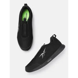 Reebok Men Astro Foam Vnt Worthy Walking Shoes