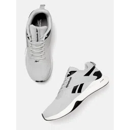 Reebok Men Jet Blast Versa Play Running Shoes