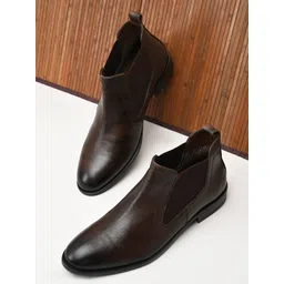 Regal Round Toe Chelsea Boots