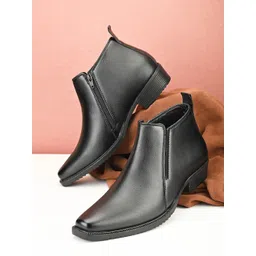 Roadster Black Round Toe Zipper Boots