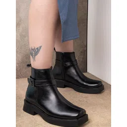 Roadster Black Synthetic Chelsea Boots