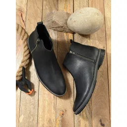 Roadster Men Black Boots