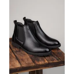 Roadster Men Black Chelsea Boots Boots For Men