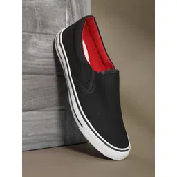 Roadster Men Black Solid Canvas Slip-On Sneakers