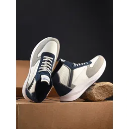 Roadster Men Colorblocked Running Sneakers