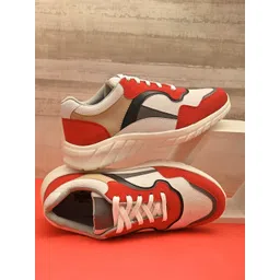 Roadster Men Patterned Casual Sneakers