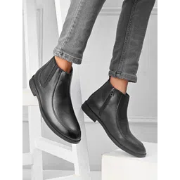 Roadster Men Synthetic Leather Chelsea Boots