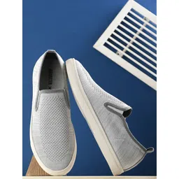 Roadster Men Woven Design Lightweight Slip-On Sneakers