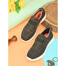 Roadster Men Woven Design Sneakers