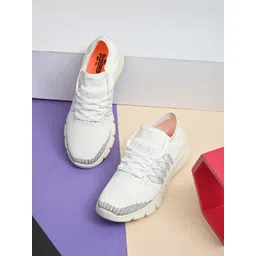 Roadster Men Woven Design Sneakers