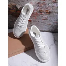 Roadster Women Perforated Sneakers