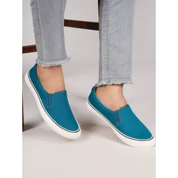 Roadster Women Sea Green Canvas With Rubber Sole Casual Sneakers