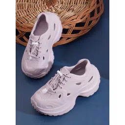 Roadster Women Sneakers