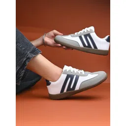 Roadster Women Striped Lace-Ups Sneakers