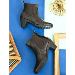 Roadster Women Textured Casual Chelsea Heeled Boots