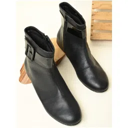 Rocia by Regal Women's Black Casual Booties