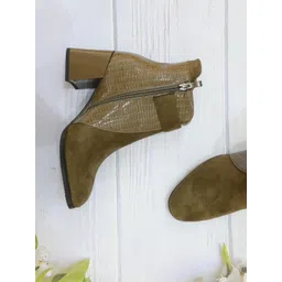 Ronnie Grey Women Animal Printed Casual Block-Heeled Boots