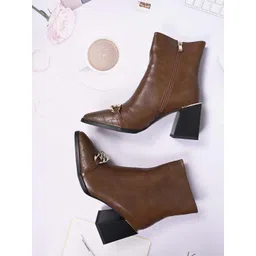 Ronnie Women Block-Heeled Regular Boots