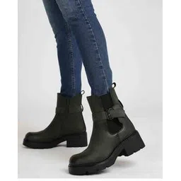 Round-Toe Boot with Side Zip