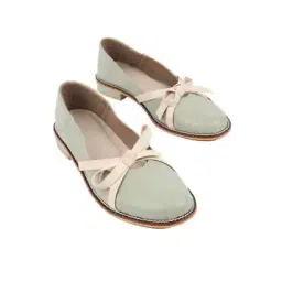 Round-Toe Slip-On Casual Shoes