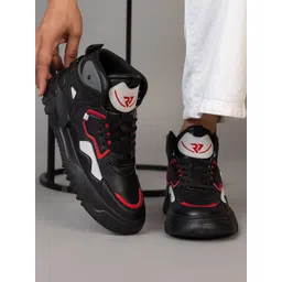 RUN SEVEN Men PU Sneakers