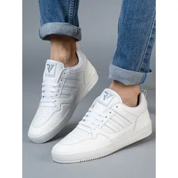 RUN SEVEN Men PU Sneakers