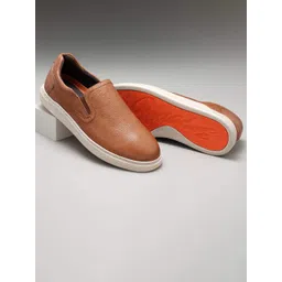 Ruosh Men Textured Lightweight Comfort Insole Contrast Sole Leather Slip-On Sneakers