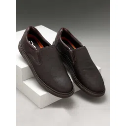 Ruosh Men Textured Lightweight Comfort Insole Contrast Sole Leather Slip-On Sneakers