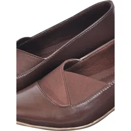 saanvishubh Women Slip-On Sneakers