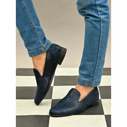 San Frissco Men Blue Slip-On Sneakers