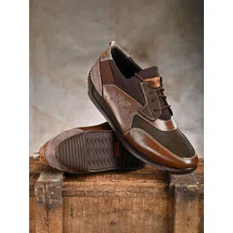 San Frissco Men Brown Sneakers