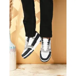 San Frissco Men's White Casual Sneakers