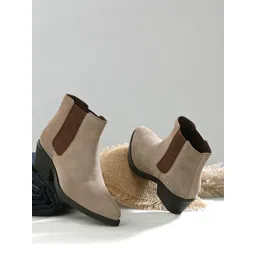 San Frissco Women Casual Round-Toe Chelsea Boots