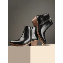 San Frissco Women Textured Block-Heeled Chelsea Boots