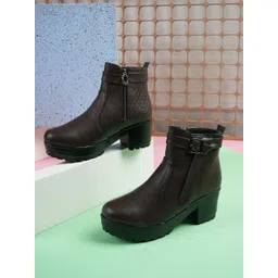 SAPATOS Women Boots With Buckle
