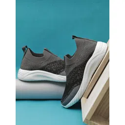 SCHOOZI Men Colourblocked Round Toe Running Non-Marking Sports Shoes