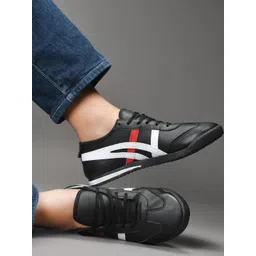 SELFIEE Men Black Casual Shoes