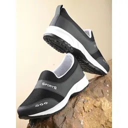 Shoe Island Men Mesh Running Non-Marking Shoes