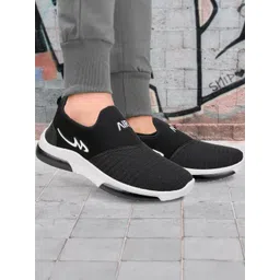 Shoefly Men Black Sports Shoes