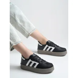 Shoetopia Women Black Sneakers