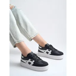 Shoetopia Women Black Sneakers