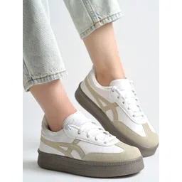 Shoetopia Women Colourblocked Sneakers