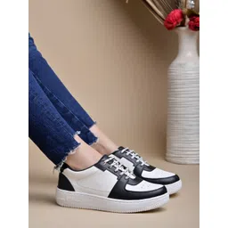 Shoetopia Women Colourblocked Sneakers