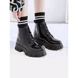 Shoetopia Women Heeled Mid-Top Regular Boots