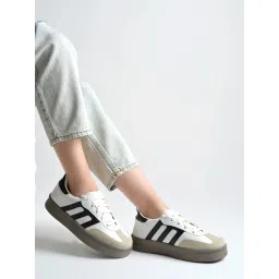 Shoetopia Women White Sneakers