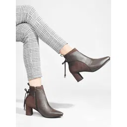 SHUZ TOUCH Women Lace Detail Regular Boots