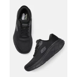 Skechers Men D'LUX WALKER 2.0 SWAVE Sneakers