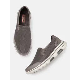 Skechers Men GO WALK 5 DELCO Walking Shoes