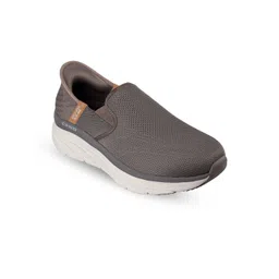 Skechers Men Walking Shoes