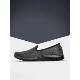 Skechers Women Black Arch Ft Uplift Perceived Walking Shoes